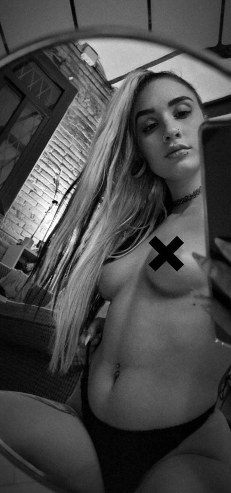 chubby babe onlyfans nude picture