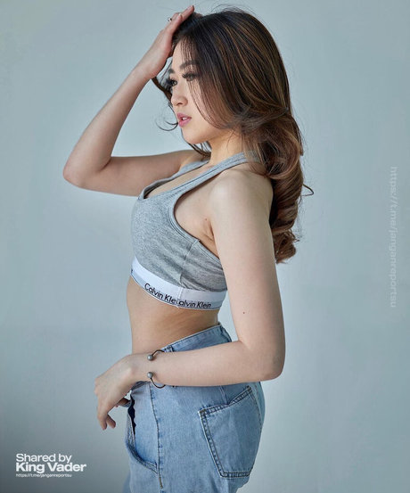 Felicia Carissa Profile pic