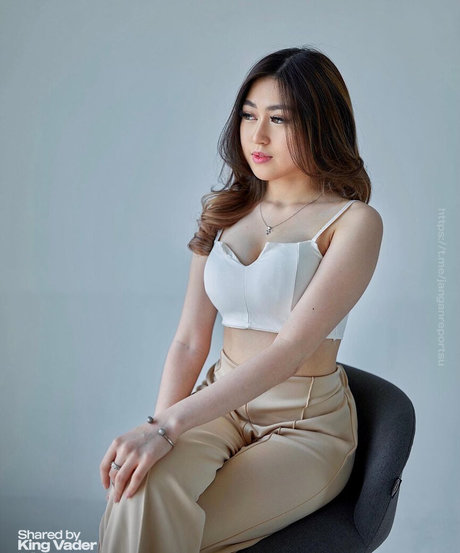 Felicia Carissa pretty pornstar pictures