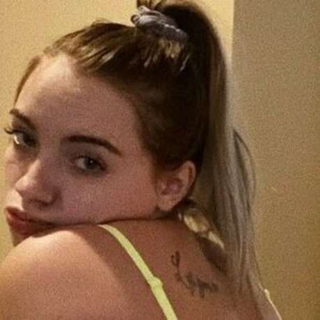 ofkennasoles star sexy pic