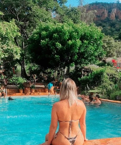 Josy Holanda hot pornstar picture