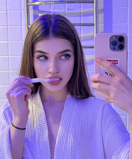 chilllaysi porn actress picture