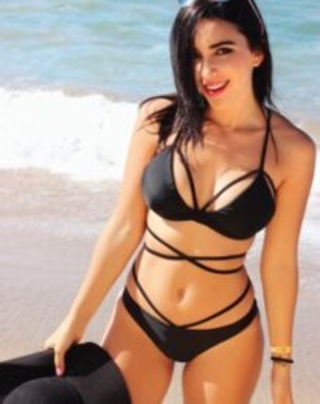 Felitrigo nude star images