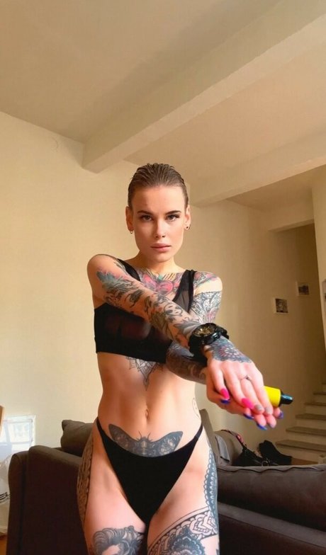 Tory Inve exclusive pornstar images