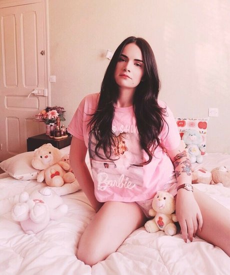 big tits mom onlyfans erotic pics