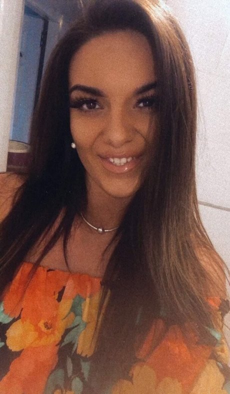 Kimberley Maxwell star nudes photos