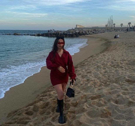 dumps perfect actress photo