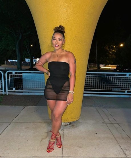 Kimberly Nguyen pretty actress picture