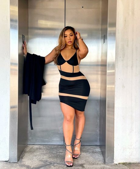 Kimberly Nguyen model porn photos