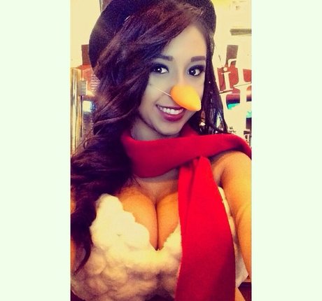 Alexandra Nicole star top gallery