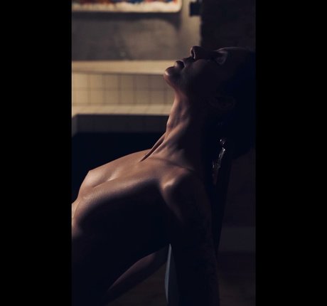 _naissance star sexy pics