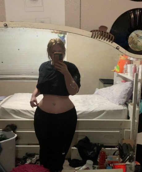 yours___truly___sav1 model best gallery