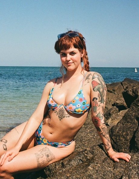 Sydney Summers nude actress image