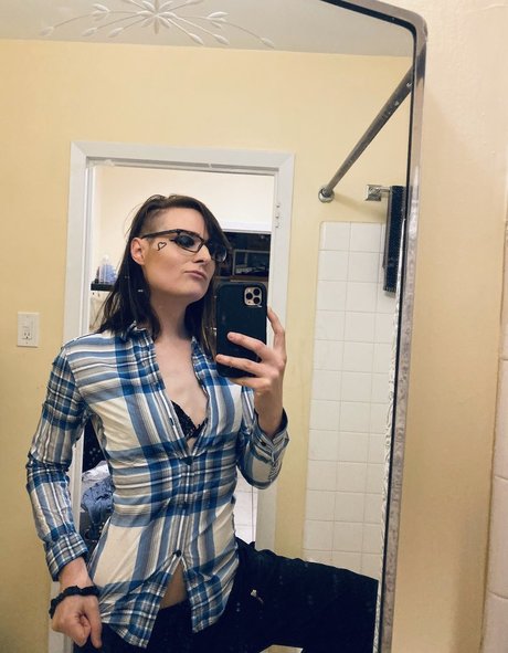 Ava Shade model xxx gallery