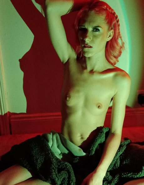 Stacey Louise pretty model archive