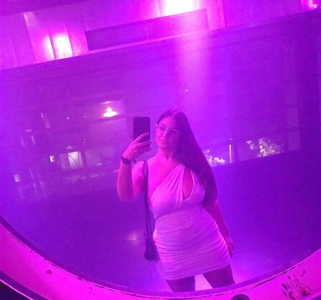 Ann Cygnus pornstar xxx pic