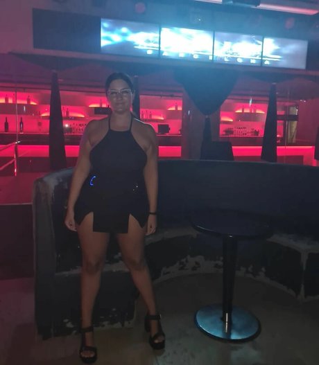 Ann Cygnus model erotic photos