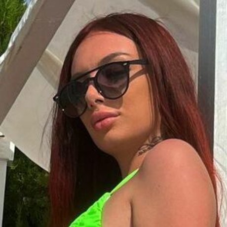 medusa xxx star sexy photos