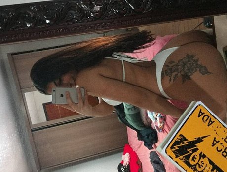 Wuritanaaa pornstar nudes gallery