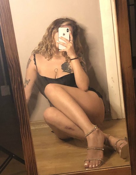 Gaye Nur Demir model pornographic galleries