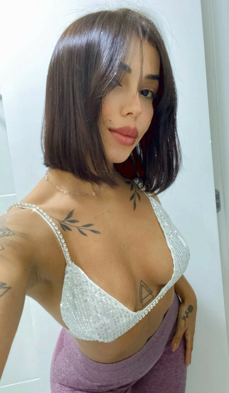 Eloh model hd galleries