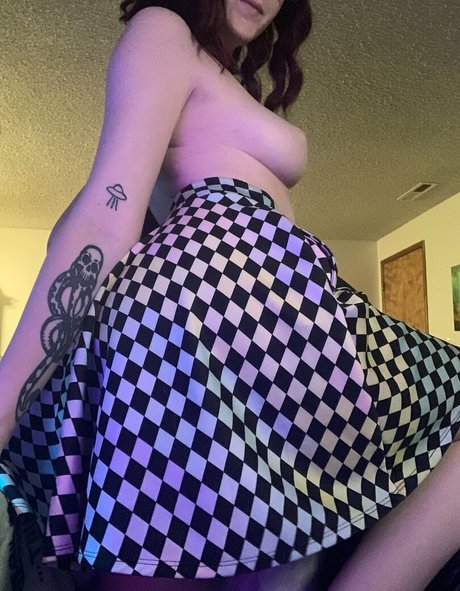 katerrpillarr Profile pic