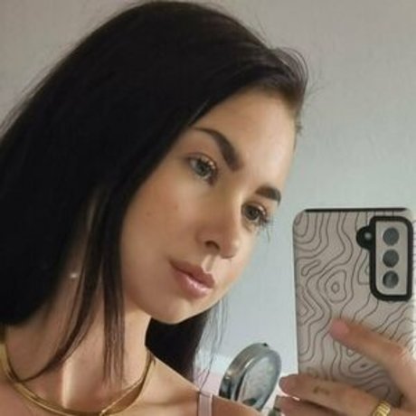 Foxylanaa adult model photos