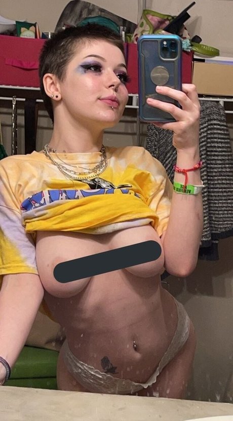 liluthivert pornstar naked picture