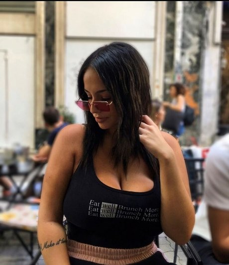 Chrysanthie star hot galleries