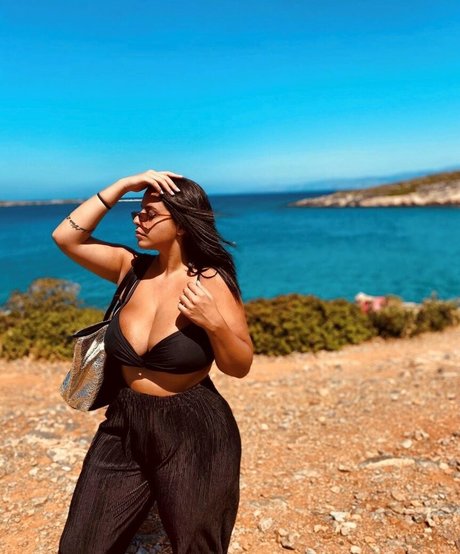 Chrysanthie exclusive pornstar archive