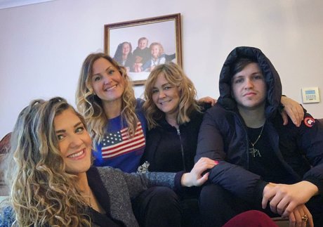 Claudia Valler star naked gallery