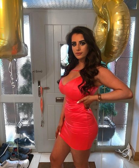 Ciara Lennon porn model pic