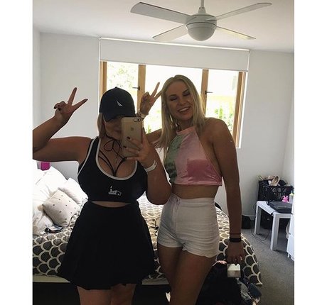 Tayla Cooper model hd pictures