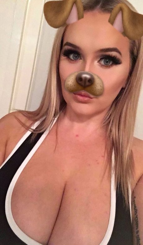 Tayla Cooper hd model pics