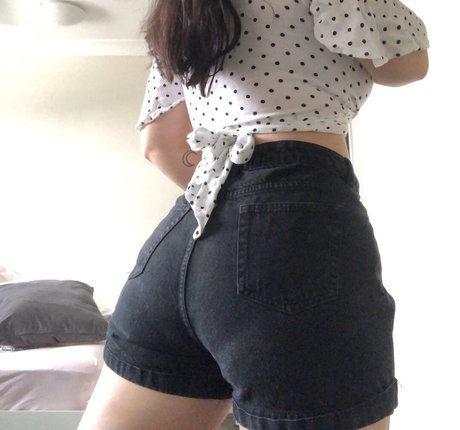 Tayla Cooper perfect actress galleries