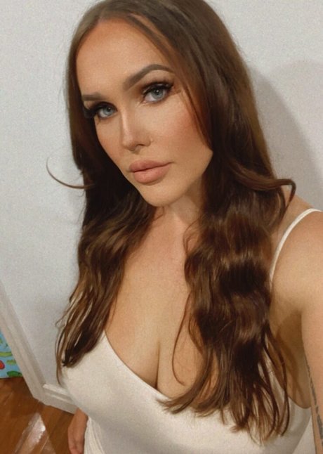 Tayla Cooper pornstar beautiful pictures