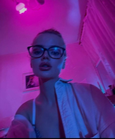 Mazarezz pornstar sex pics