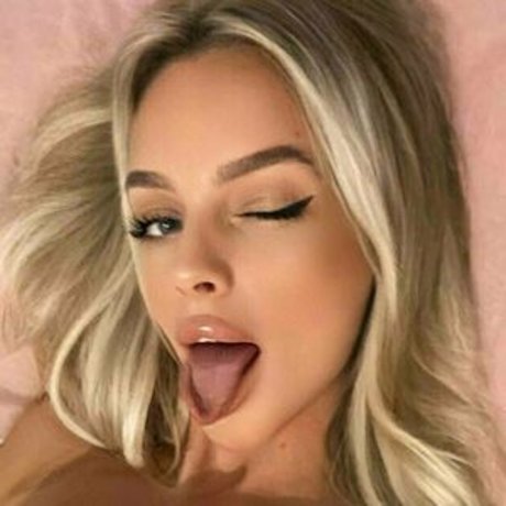 Taylor May Thompson naked star img