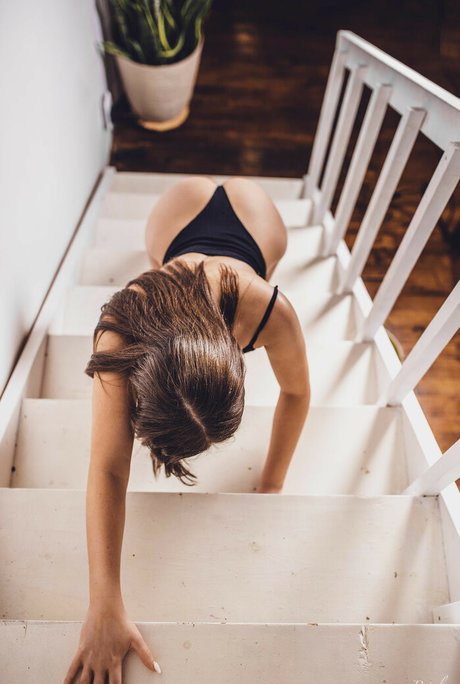 Violet Lee star sexy pictures