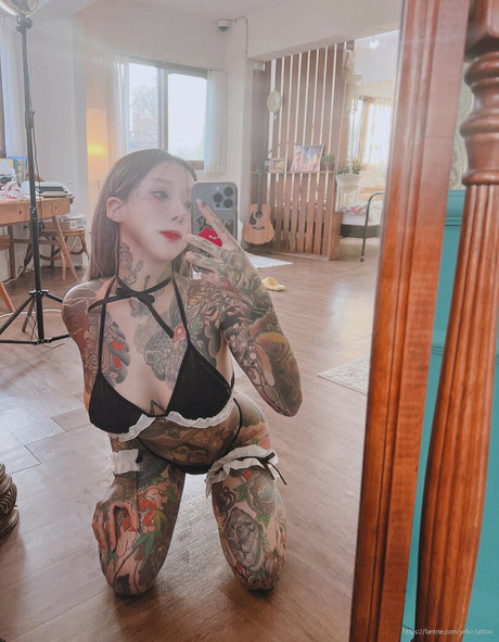 Yoko model top pictures