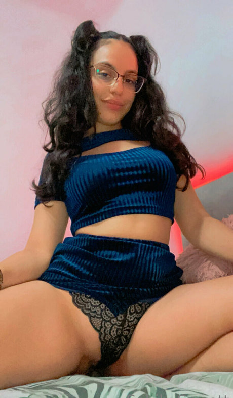 Sahily sweett star sexy picture