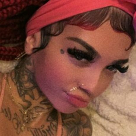 Ring Bells erotic star image