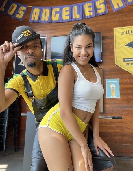 Mr Scotty Pisback nudes actress pictures