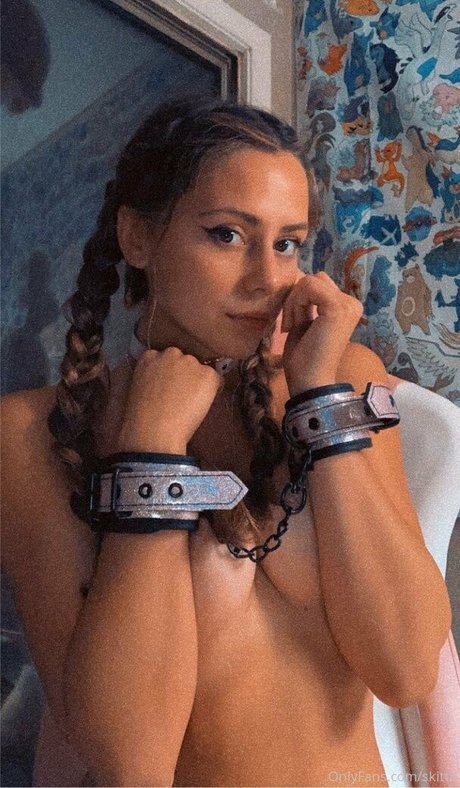 Skittii pornstar adult pics