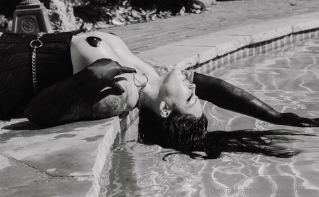 Lola Michelle porn star photo