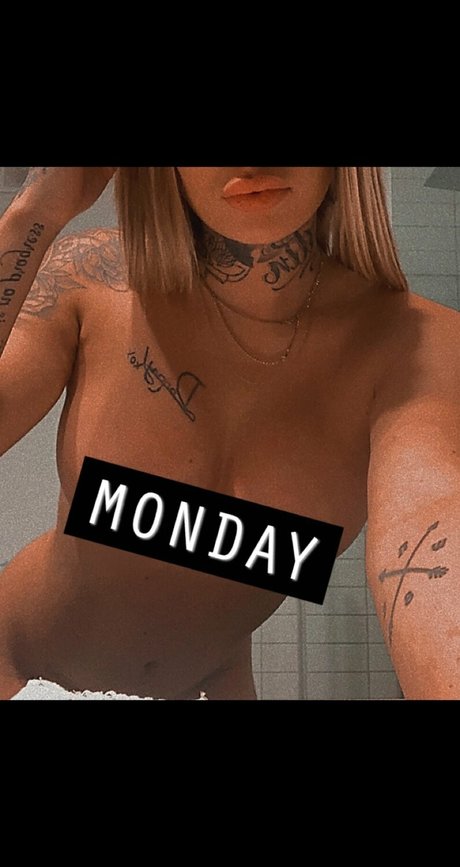 Elodie Baillargeon Roy model exclusive galleries