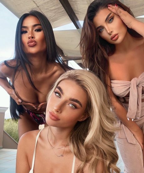 latina shemale onlyfans sex pics