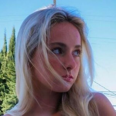 Natalie Reynolds porn star photo