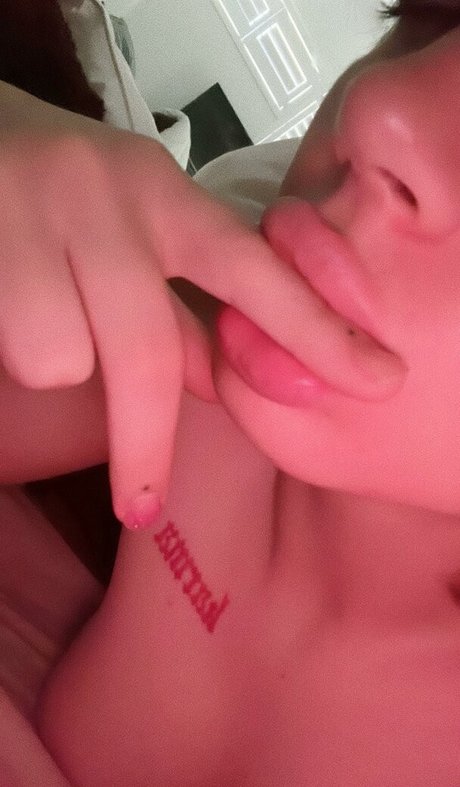 Bella Kuja high quality star image