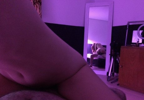 Melantha model art photos